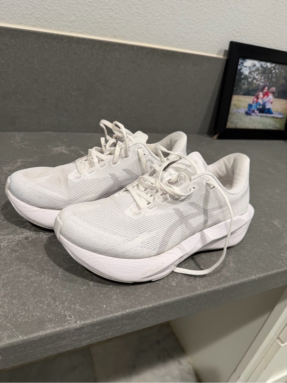 Womens Novablast 6 white shoes